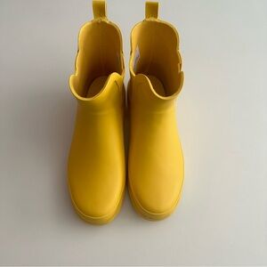 LONDON FOG BOOTS WOMENS size 7